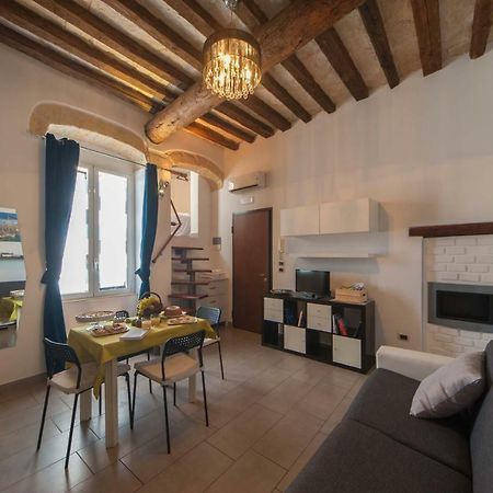 Casa Vacanze Belleville Trani Exterior foto