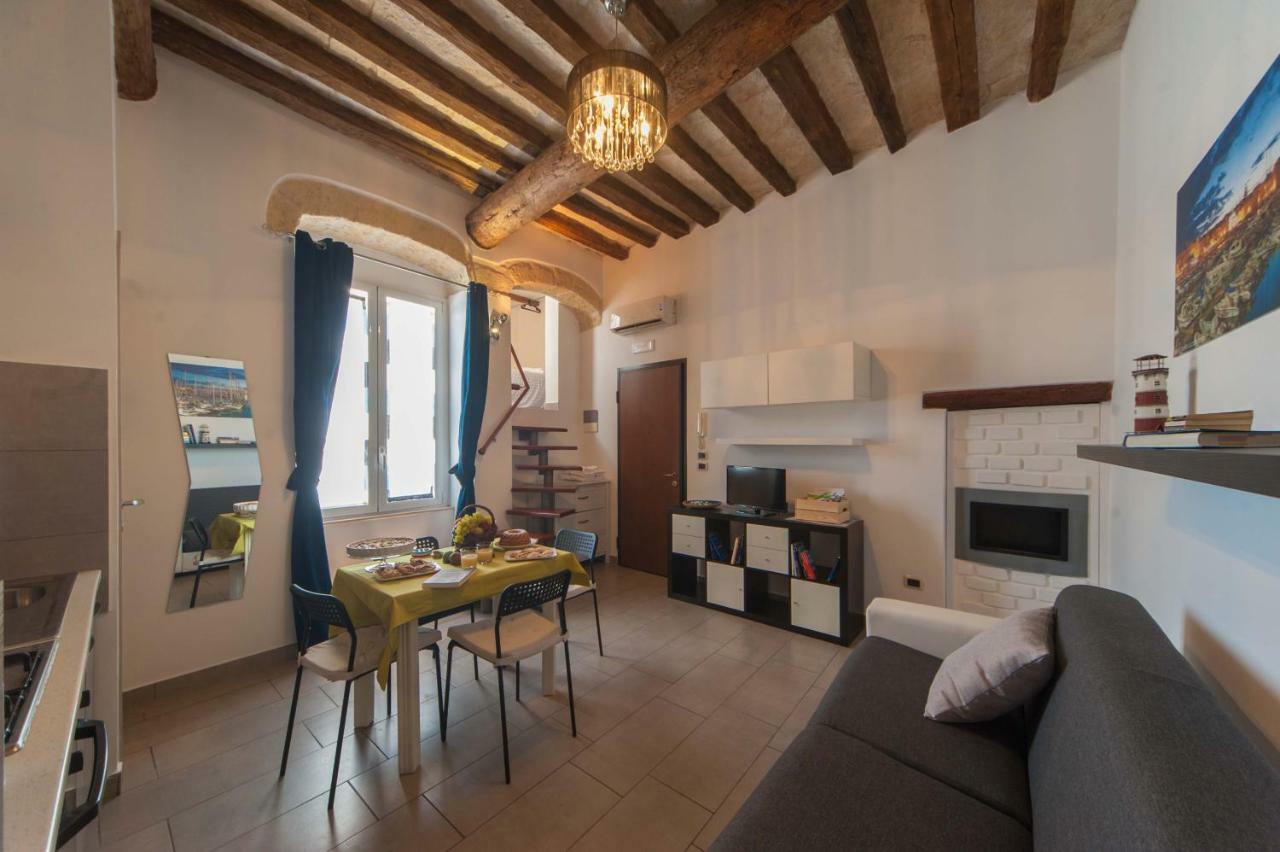 Casa Vacanze Belleville Trani Exterior foto