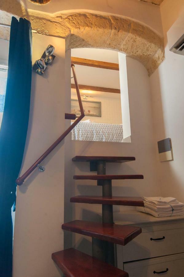 Casa Vacanze Belleville Trani Exterior foto